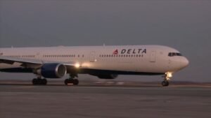 17330348_072725-kgo-delta-airlines-img.jpg