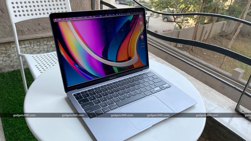 1752489368_apple_macbook_air_M1_2020review_cover_1607598067132.jpg