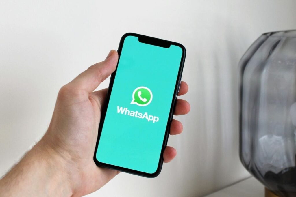 1752859120_whatsapp_anton_pexels_1745055450036.jpg