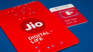 1752925290_jio_sim_card_1746617422637.jpg