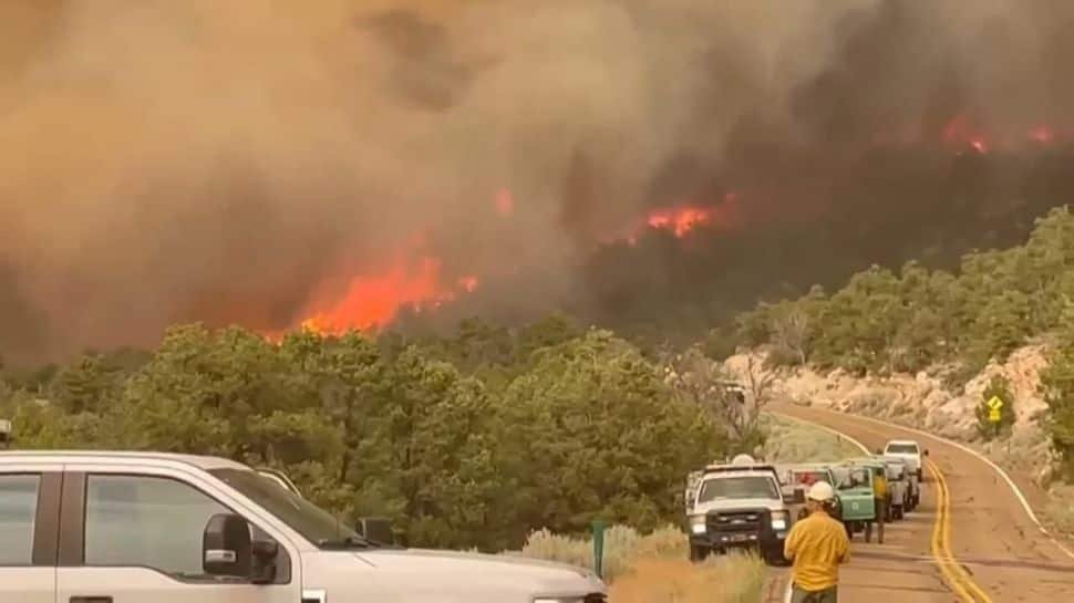 1791938-grand-canyon-wildfire.jpg