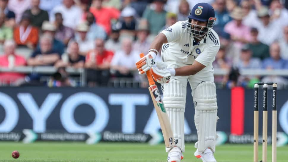 1799001-rishabh-pant-injury.jpg