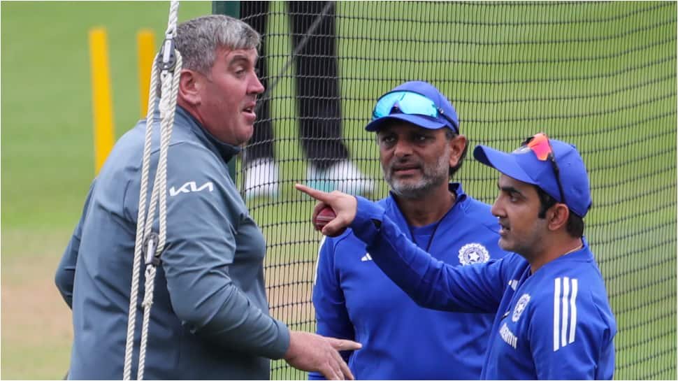 1801452-lee-fortis-gautam-gambhir.jpg
