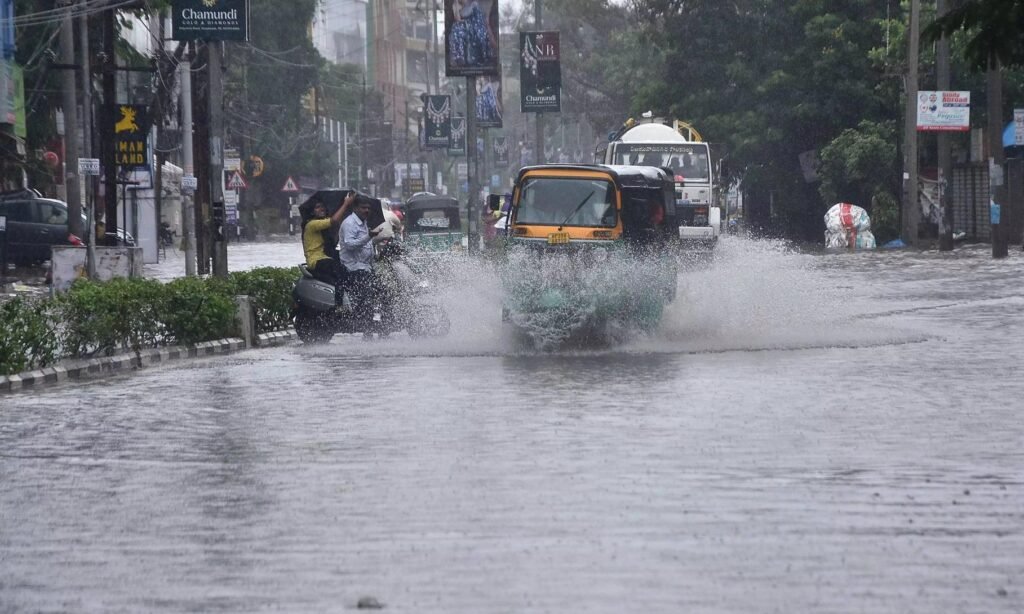 1928306-rain.jpg