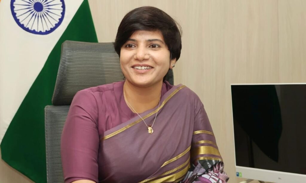 1942079-harichandana.jpg
