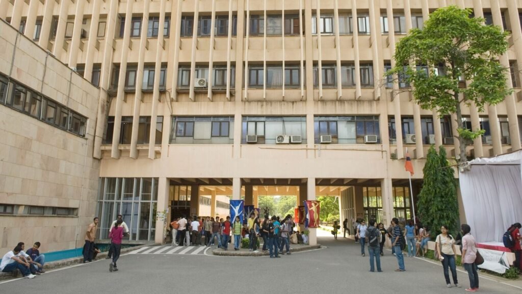 2-0-116279743-iit-delhi-4C-0_1681891711679_1752597450858.jpg