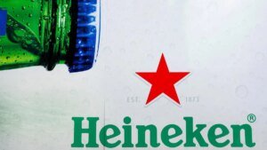 2025-06-11T145301Z_32378826_RC2CYZ9H4TRJ_RTRMADP_3_MEXICO-HEINEKEN-INVESTMENT.JPG