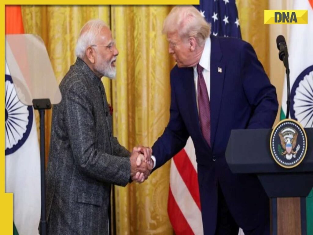 2715582-modi-trump-meet-4.jpg