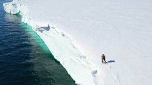 Bas-examining-ice-shelf-after-carving-antarctica-1200x675.jpg