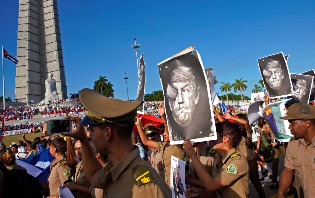CubaParadeMayDay.jpg
