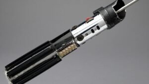 Propstore-Darth-Vaders-Lightsaber-1200x675.jpg