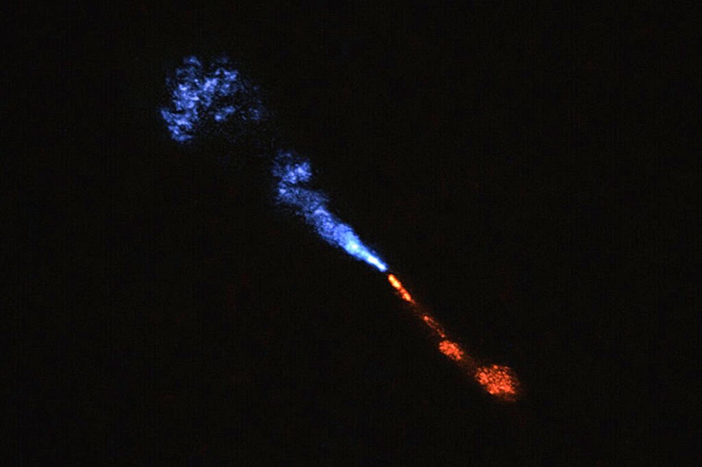 astronomers-capture-th.jpg