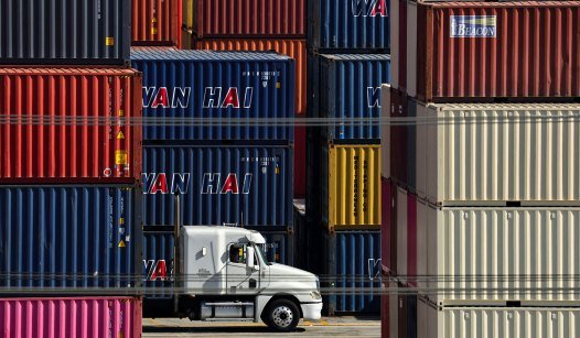 containers-port-los-angeles-1.jpg