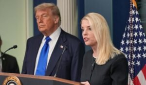 donald-trump-pam-bondi.jpg
