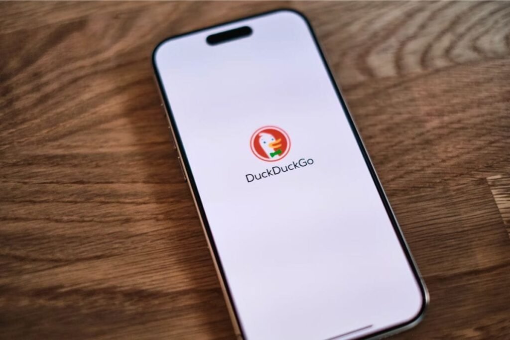 duckduckgo_unsplash_appshunter_io_1753077854677.jpg
