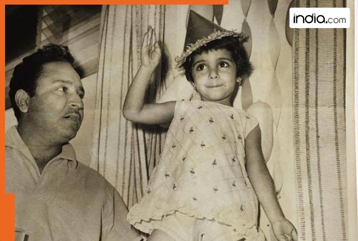 farah-khan-childhood-with-her-dad.jpg