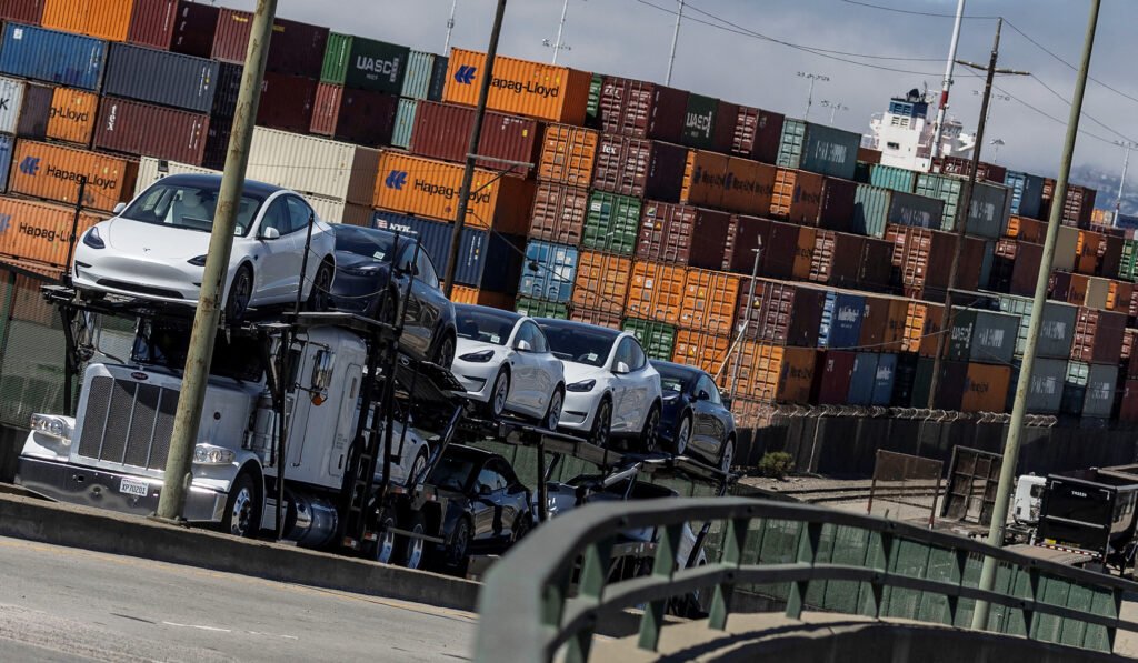 port-of-oakland-containers-truck.jpg