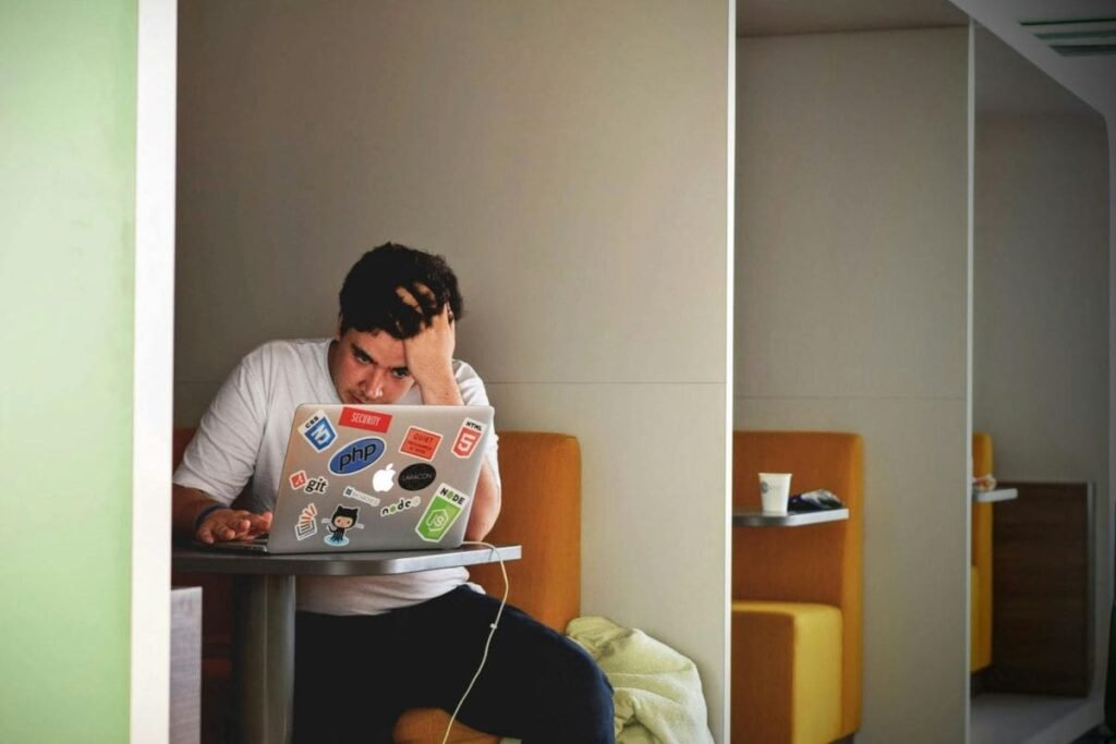using_computer_tim_gouw_pexels_1752675708481.jpg