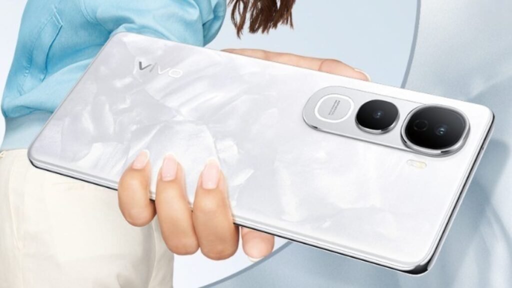 1754105342_vivo_y400_pro_5g_vivo_1750048118796.jpg