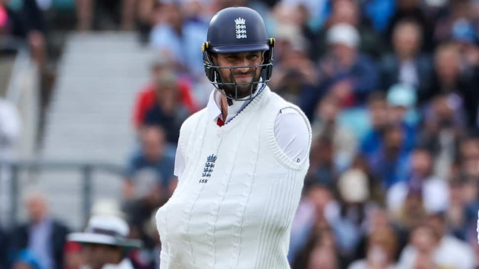 1807398-injured-chris-woakes.jpg