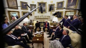 1812726-trump-zelensky-white-house-meet-1.jpg