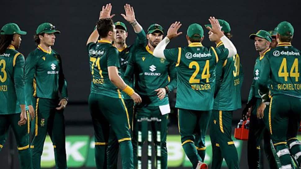1816016-south-africa-announce-squads-for-white-ball-tour-of-england.jpg