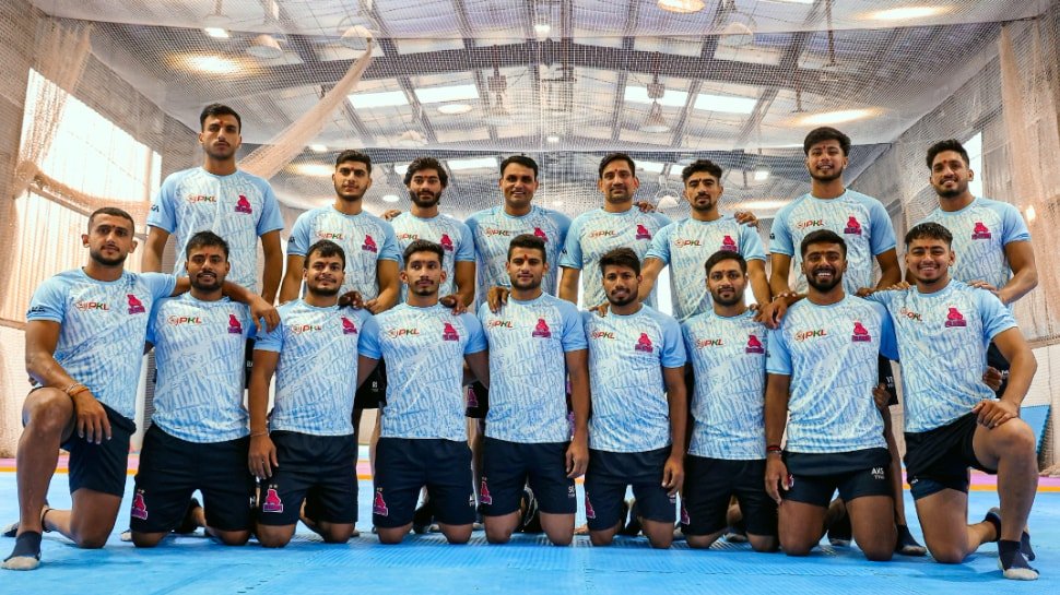 1816624-jaipur-pink-panthers.jpg