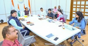 1950395-cm-reviewing-education-department-activities.jpg