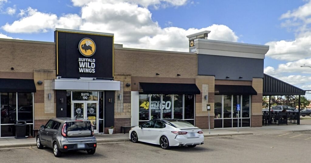 250812-Buffalo-Wild-Wings-Owatonna-ew-103p-152194.jpg
