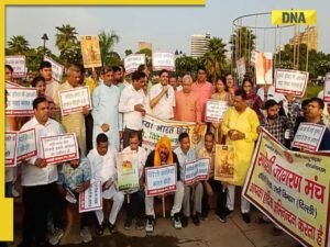 2718083-swadeshi-jagran-manch-protests.jpg
