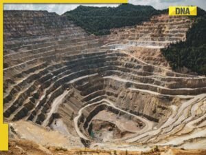 2718573-rare-earth-minerals.jpg