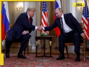 2718758-donald-trump-with-vladimir-putin.jpg