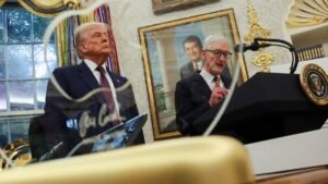 85558771007-20250806-t-223914-z-252205931-rc-2-y-1-gaa-4-q-82-rtrmadp-3-usatrumpinvestment.JPG