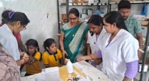 Balangir-foto-1-Students-at-Titilagarh-Hospital.jpg