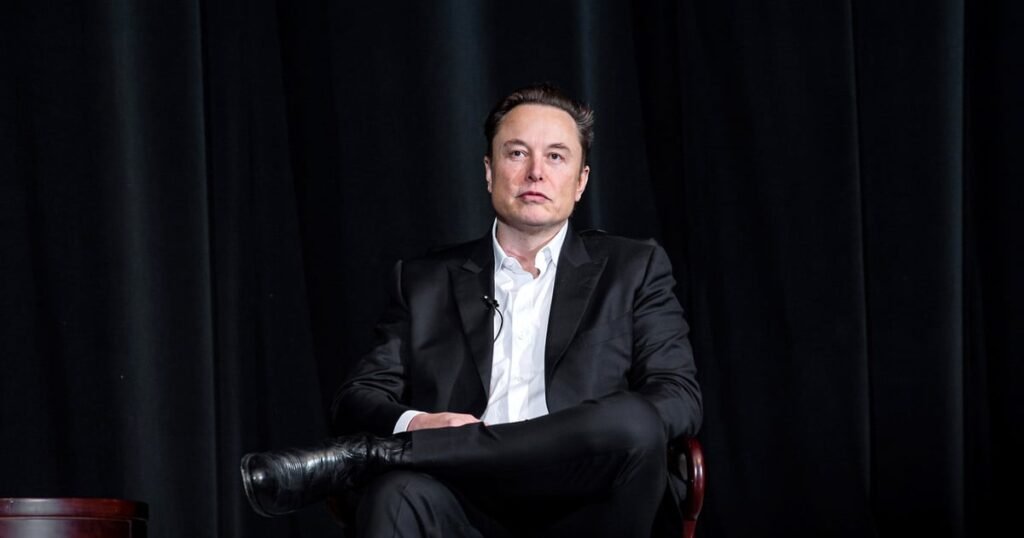 Elon_Musk_Colorado_2022_preview_maxWidth_3000_maxHeight_3000_ppi_72_embedColorProfile_true_quality_9.jpeg