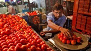 INDIA-ECONOMY-INFLATION-0_1755866173001_1755866192876.JPG