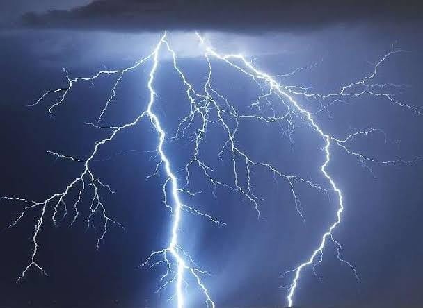 Lightning.jpg