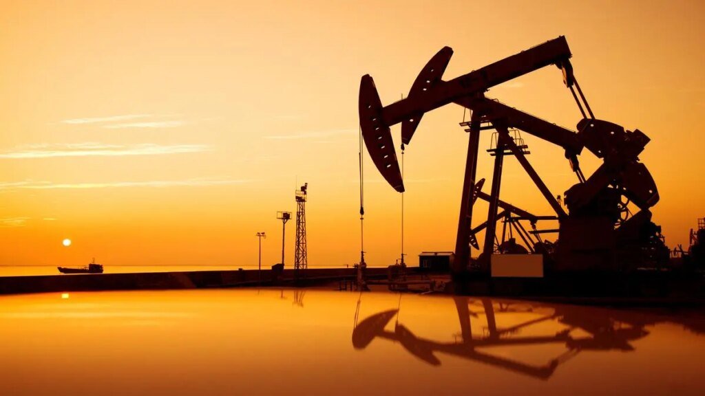 PO12_Oil_rig_pumps.jpg