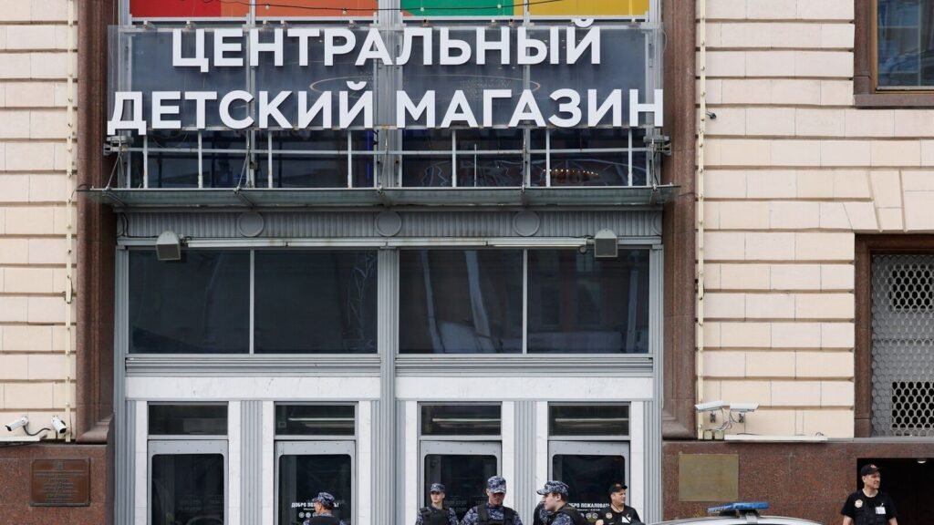 RUSSIA-STORE-BLAST-2_1756033573074_1756033584971.JPG