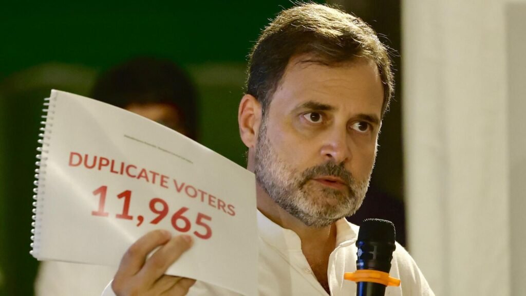 Rahul-Gandhi-65_1754643232232_1754643242365.jpg