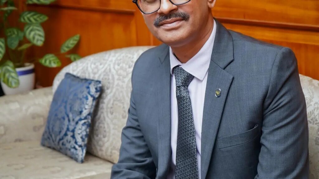 Shri20R20Doraiswamy20CEO2020MD20LIC20-201.jpg