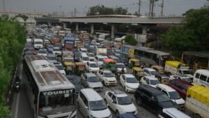 Traffic-Jam-16_1755181516592_1755181535456.jpg