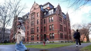 Trump-Harvard-0_1754596405044_1754596417054.jpg