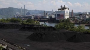 US-INDUSTRY-STEEL-EXPLOSION-10_1754967157966_1754967168126.jpg