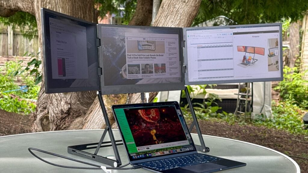 aura-triple-display-5-1200x675.jpg