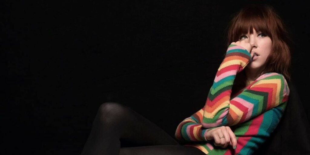carly-rae-jepsen-emotion-album.jpg