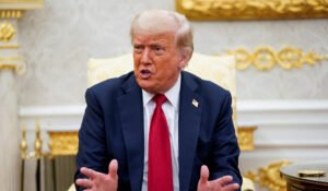 donald-trump-oval.jpg