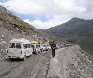 himalaya-india-manali-leh-highway-hg.jpg