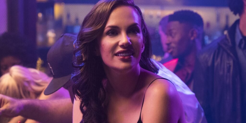 kate-siegel-in-the-haunting-of-hill-house.jpg