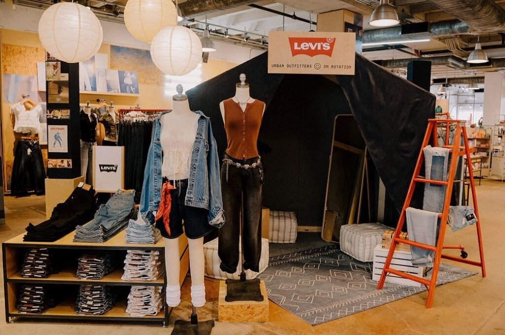 levis-store_316402.jpg